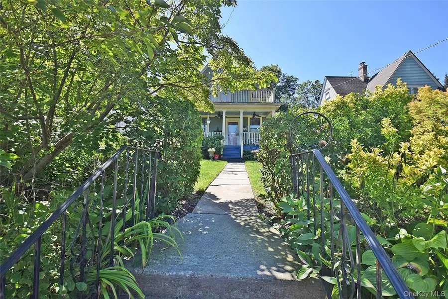 24038 Poplar Street, Douglaston, NY 11363 - Image #3