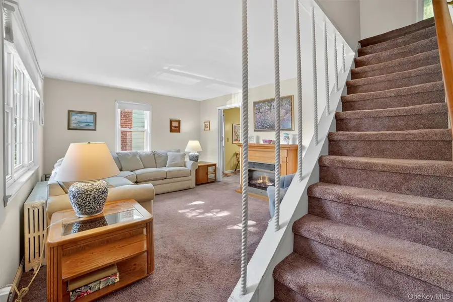 331 Sommerville Place, Yonkers, NY 10703 - Image #3