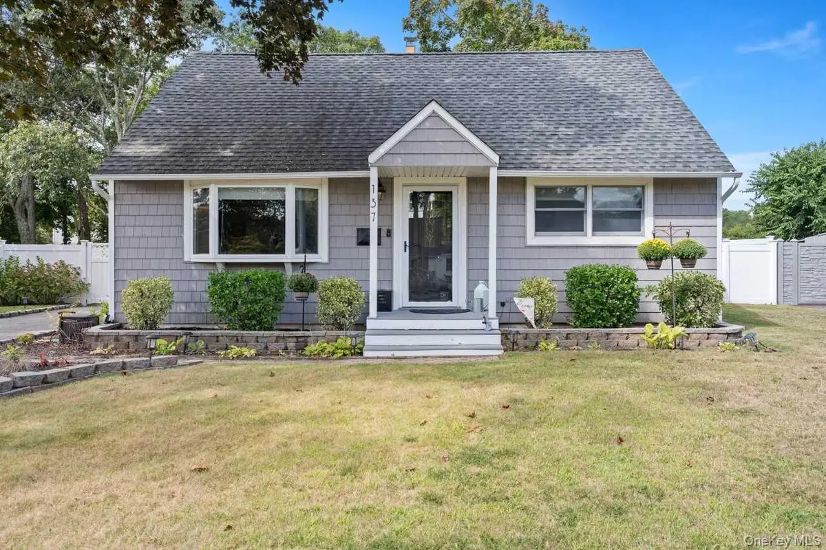 137 Dawn Drive, Centereach, NY 11720 - Image #1