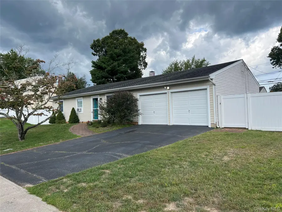 43 Rush Street, Port Jefferson Station, NY 11776 - Image #3