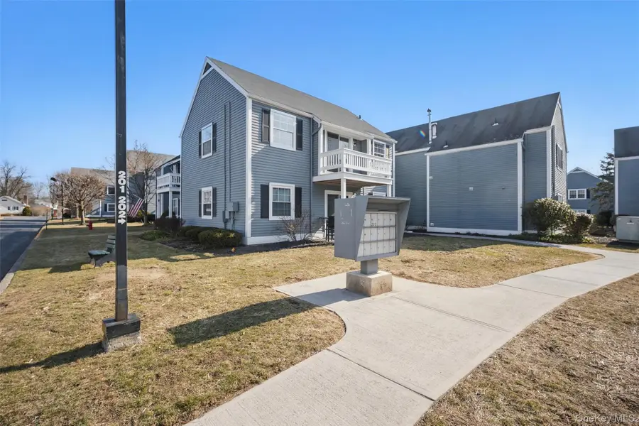 201 Commons Way Unit E, Fishkill, NY 12524 - Image #2