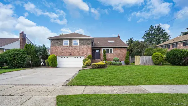 827 Eastfield Road, Westbury, NY 11590