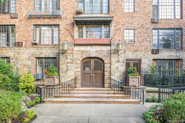 20 Continental Avenue #2R, Forest Hills, NY 11375