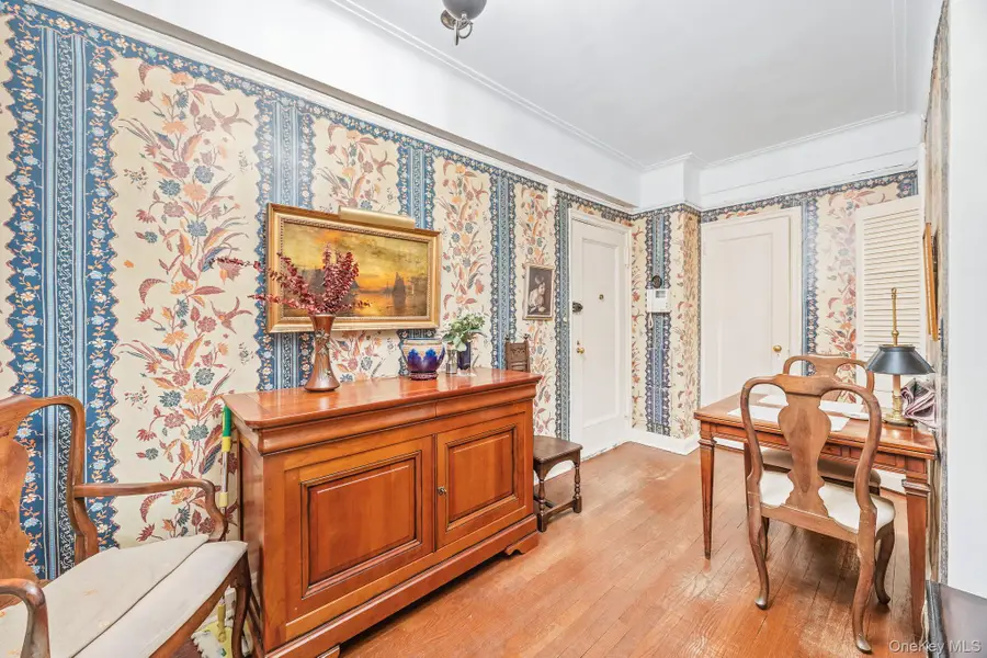 20 Continental Avenue #2R, Forest Hills, NY 11375 - Image #3