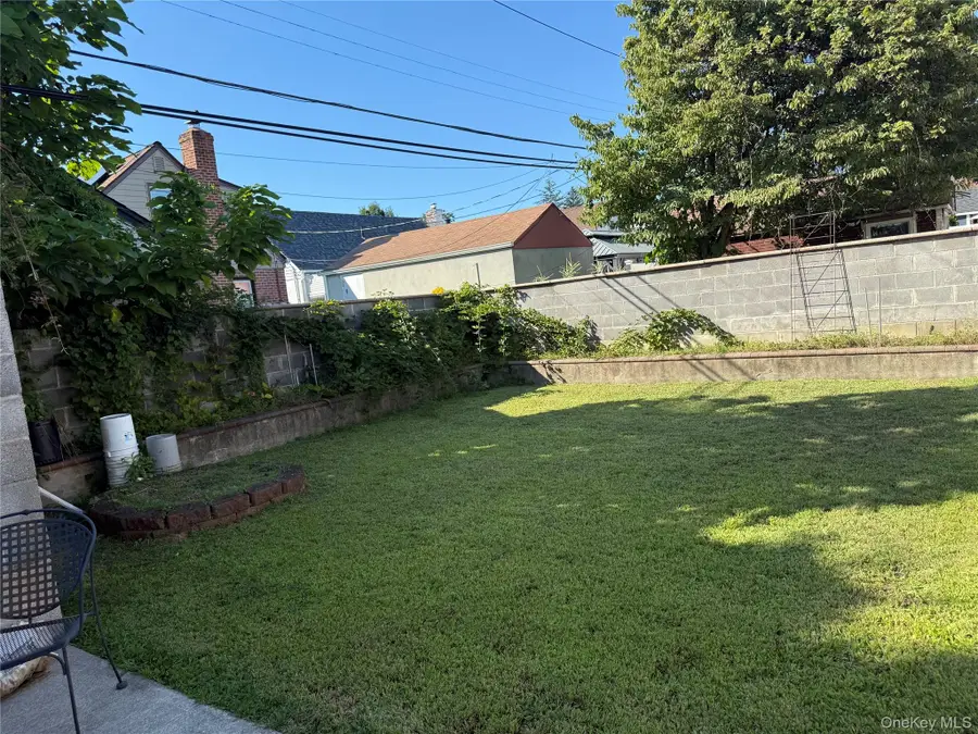 165 Heathcote Road, Elmont, NY 11003 - Image #2