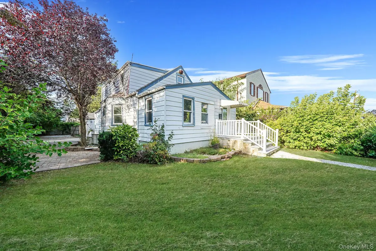 93 Woodside Avenue, Freeport, NY 11520 - Image #1