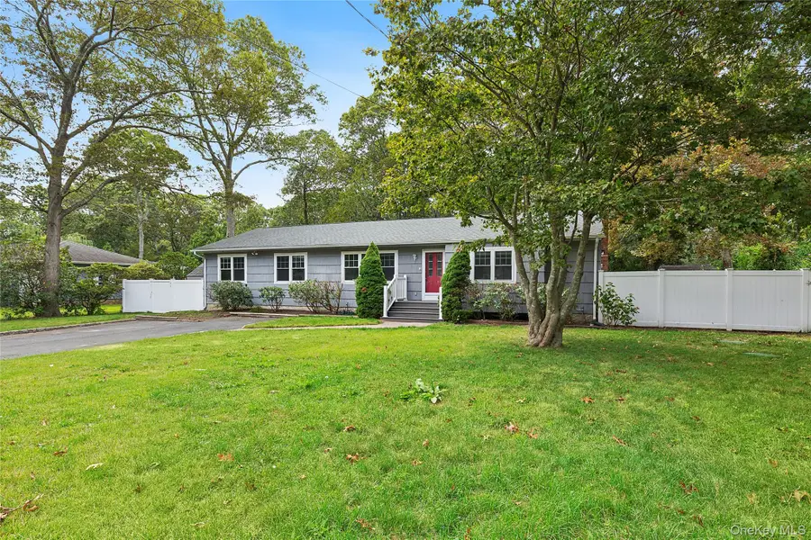 29 Linda Avenue, Aquebogue, NY 11931 - Image #2