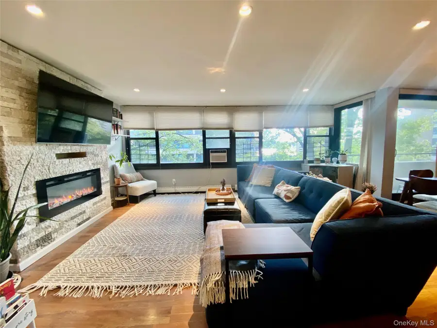 724 166th Street #5D, Beechhurst, NY 11357 - Image #2