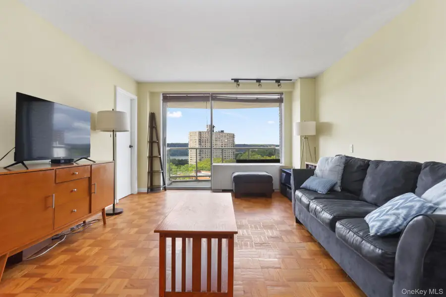 3333 Henry Hudson Parkway #12M, Bronx, NY 10463 - Image #3