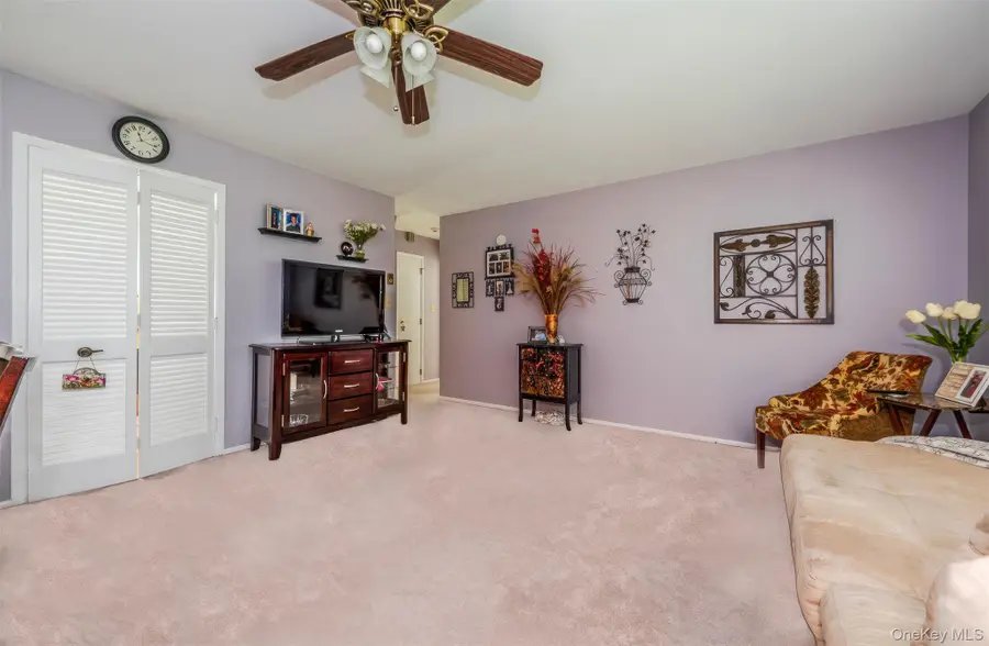 48 Trent Court #B, Ridge, NY 11961 - Image #3