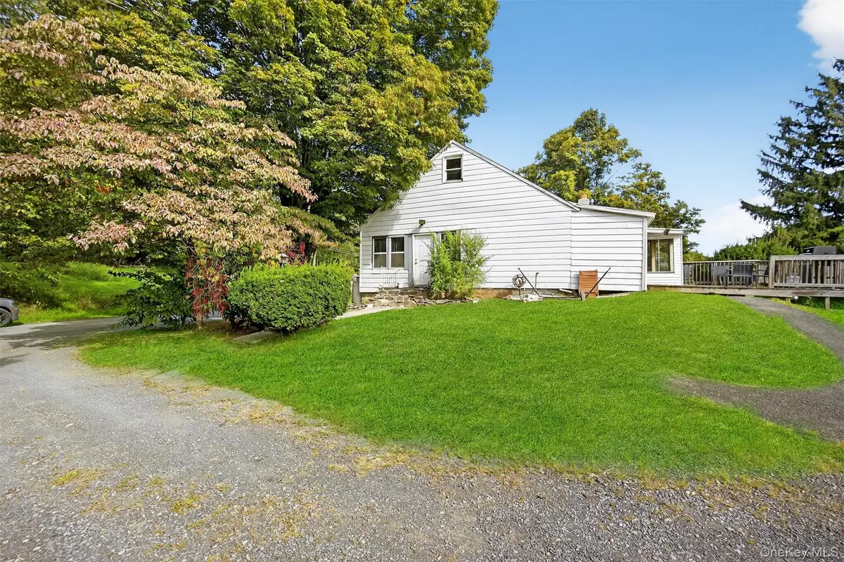 15 Dachenhausen Lane, Ruby, NY 12475 - Image #1