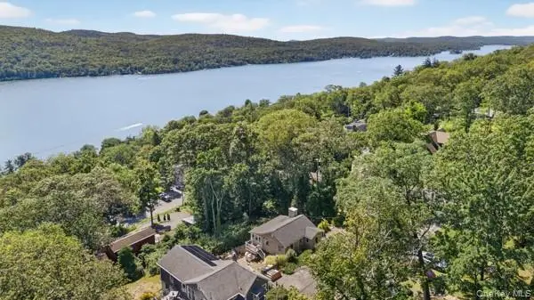 6 Deer Trail N, Greenwood Lake, NY 10925 - Image #2
