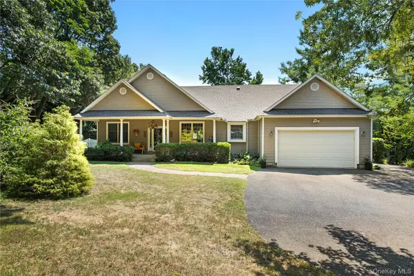 41 Park Drive, Riverhead, NY 11901