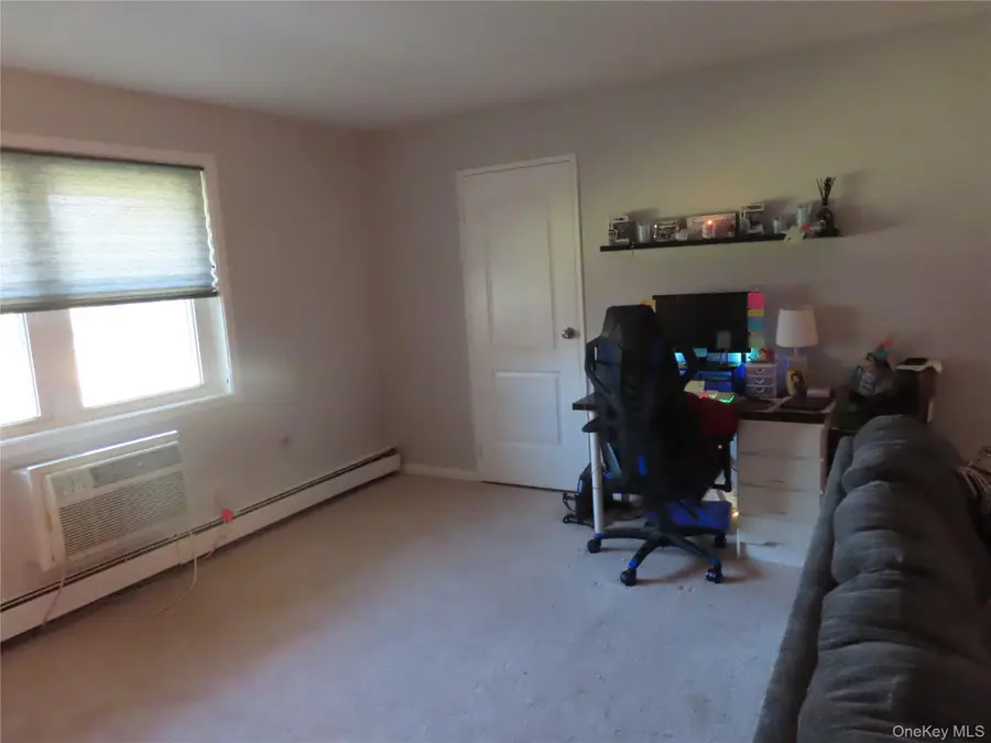 700 Broadway #22, Amityville, NY 11701 - Image #3