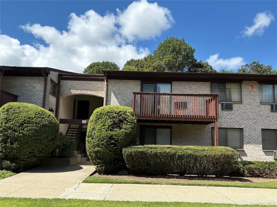 8 Secora Road #J-16, Monsey, NY 10952 - Image #2