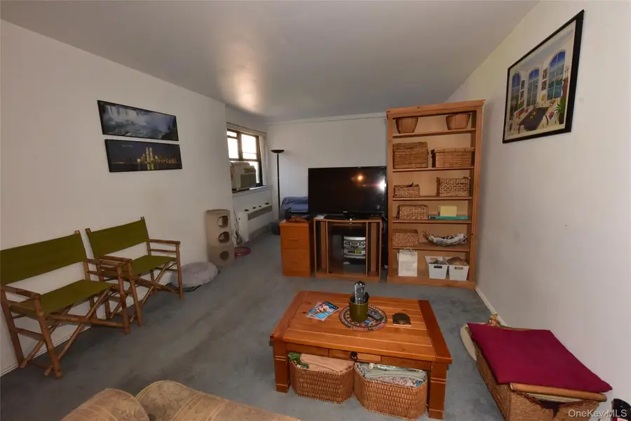 204-15 Foothill Avenue #B77, Hollis, NY 11423 - Image #3