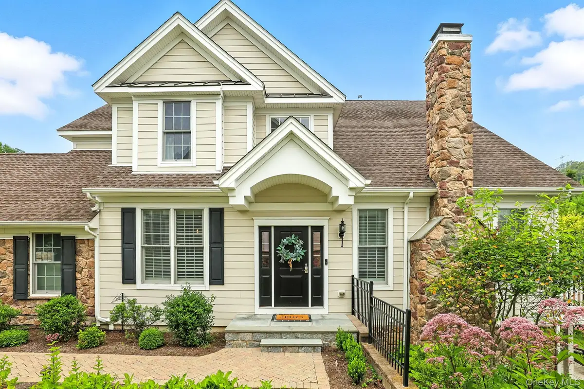 30 Dennis Lane, Pleasantville, NY 10570 - Image #1