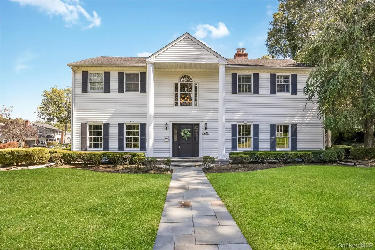 17 Yoakum Street, Farmingdale, NY 11735 - Image #1