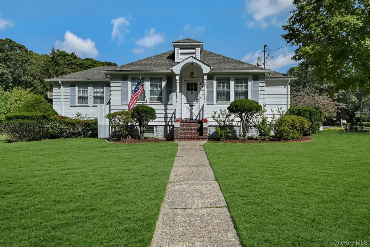 47 Wellington Road, Middle Island, NY 11953 - Image #1