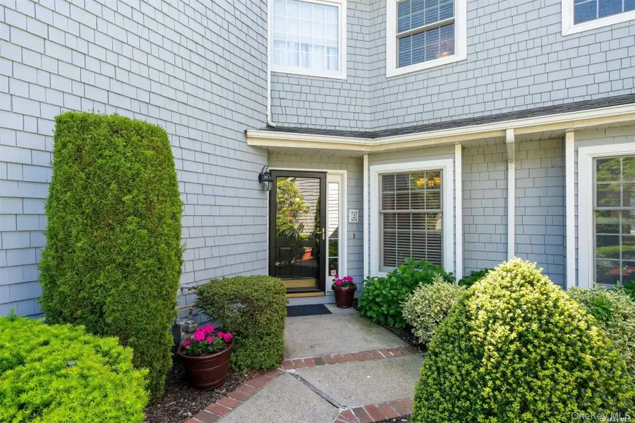 2 Lakebridge Drive S #2, Kings Park, NY 11754 - Image #3