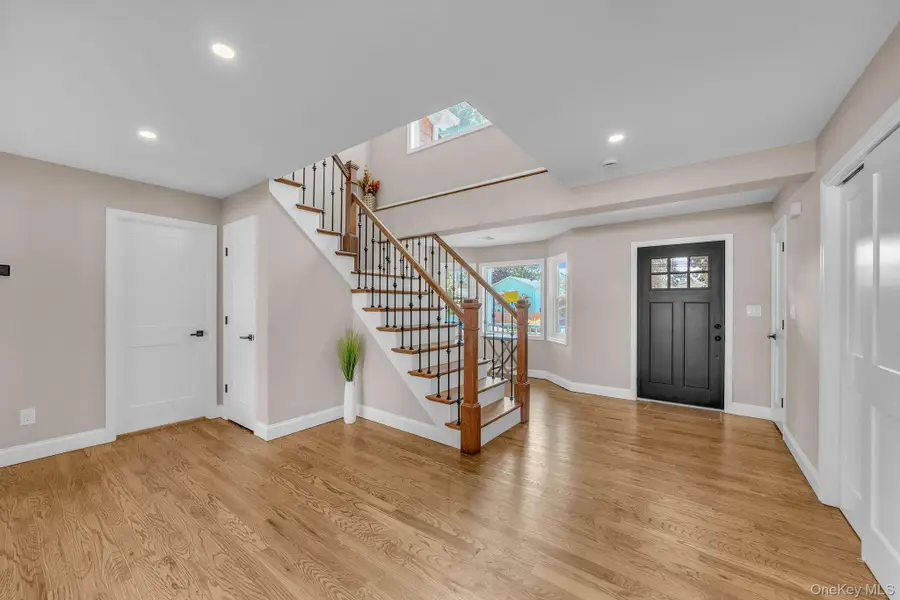 19 Marianna Place, East Islip, NY 11730 - Image #2