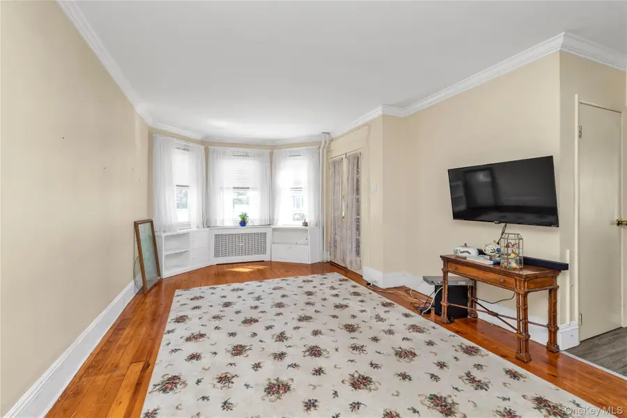 19 Plainfield Avenue, East Rockaway, NY 11518 - Image #2