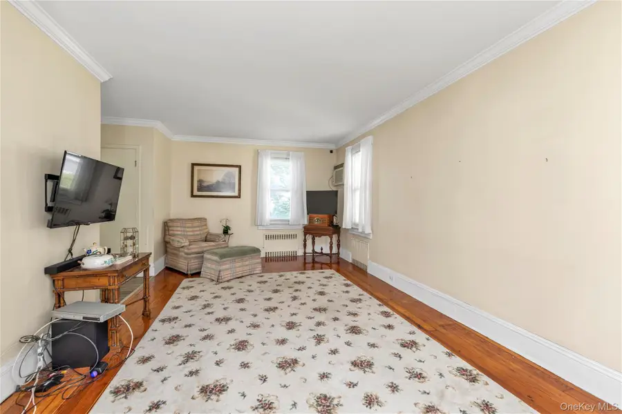 19 Plainfield Avenue, East Rockaway, NY 11518 - Image #3