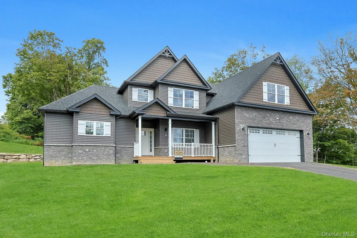 86 Frank Street, New Windsor, NY 12553 - Image #1