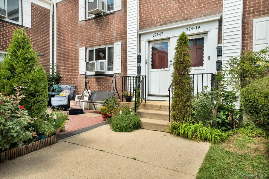 224-17 Hillside Avenue #Upper, Queens Village, NY 11427 - Image #3