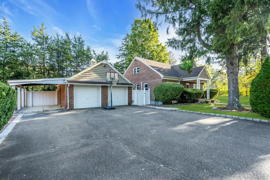 24 Ormond Street, Dix Hills, NY 11746 - Image #3