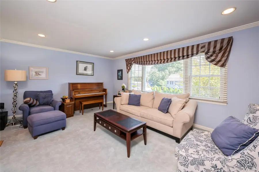 57 Overlook Road, White Plains, NY 10605 - Image #3