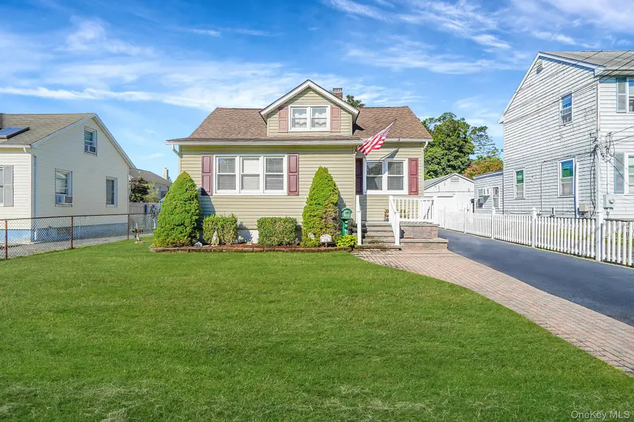 206 Wilson Boulevard, Islip, NY 11751 - Image #2