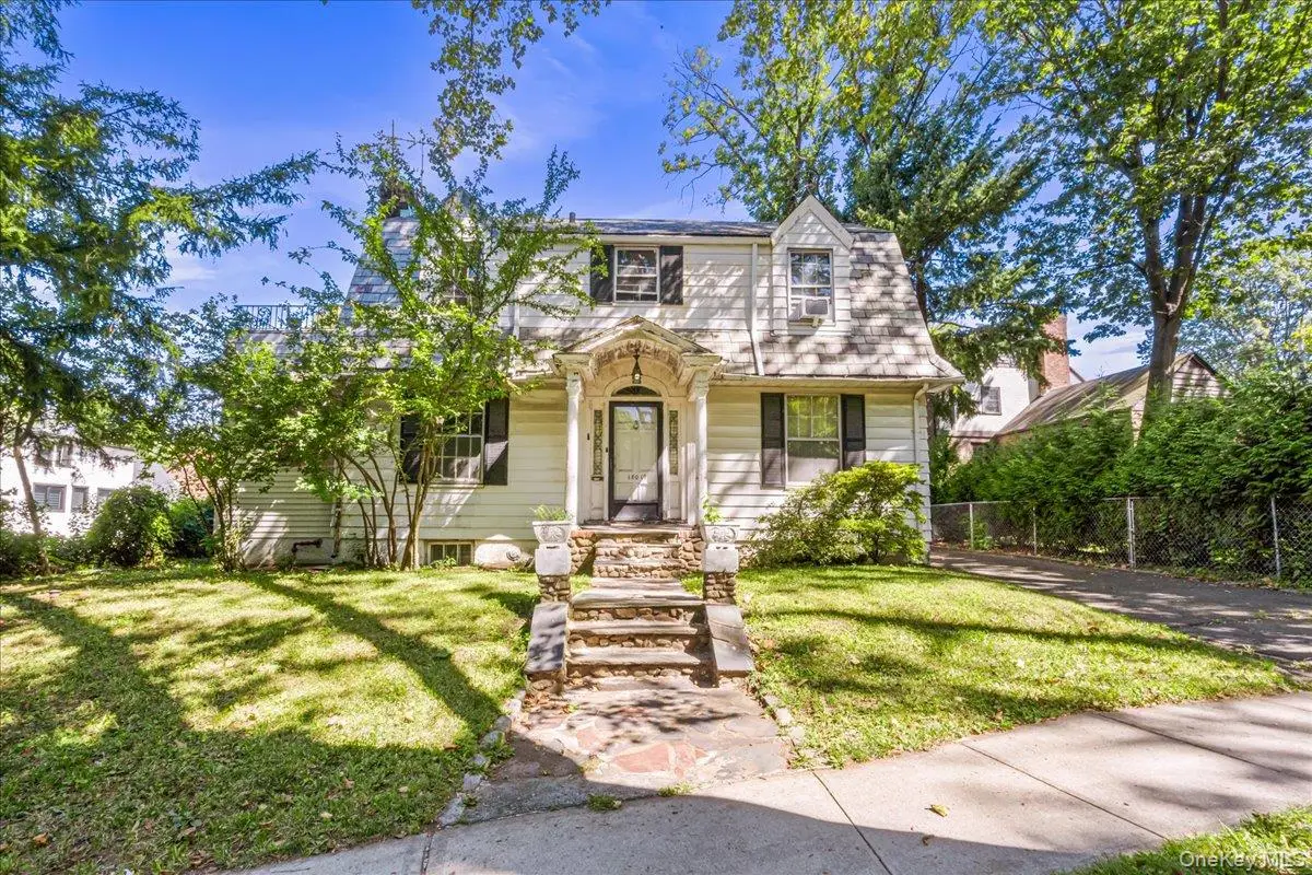 18019 Grand Central Parkway, Jamaica, NY 11432 - Image #1