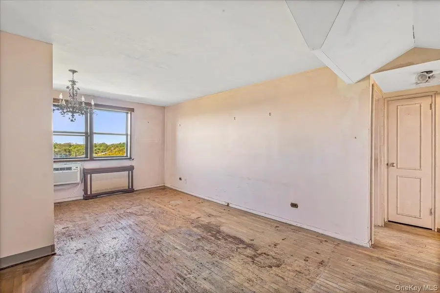 8409 155th Avenue #5A, Howard Beach, NY 11414 - Image #2