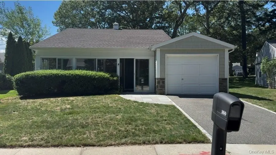 160 Laurance Lane, Ridge, NY 11961 - Image #2