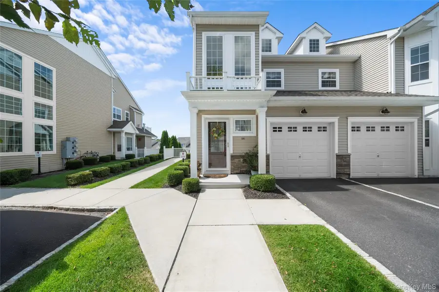 186 Halley Drive, Blue Point, NY 11772 - Image #2