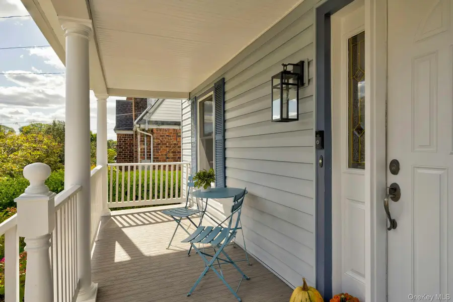 34 Hillview Avenue, Port Washington, NY 11050 - Image #2