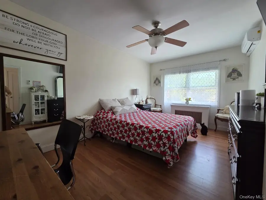 9425 96th Street, Ozone Park, NY 11416 - Image #2