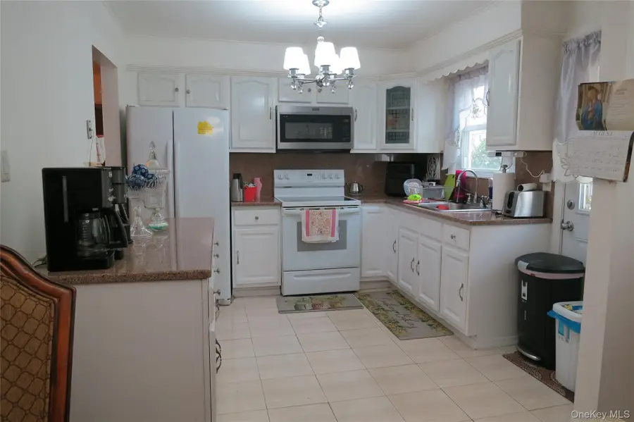 1550 Debra Place, Valley Stream, NY 11580 - Image #2