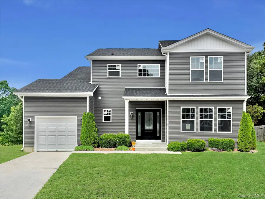 42 Chestnut Street, Coram, NY 11727 - Image #2