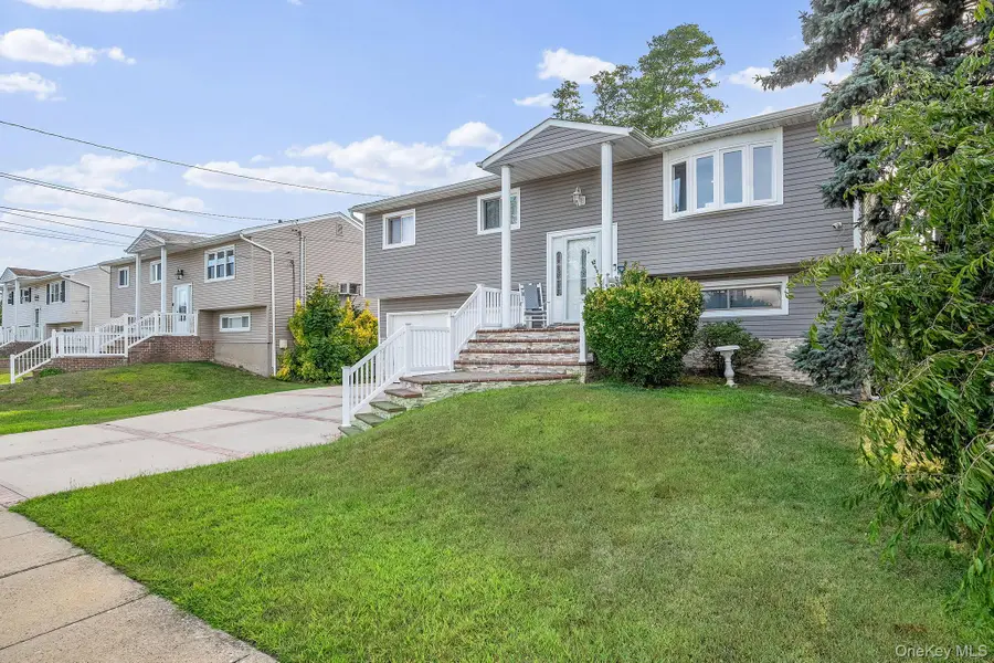 1 Ozone Place, Massapequa, NY 11758 - Image #2