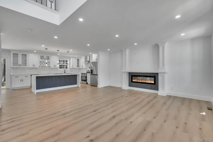 39 Lakeview Drive, Middle Island, NY 11953 - Image #2