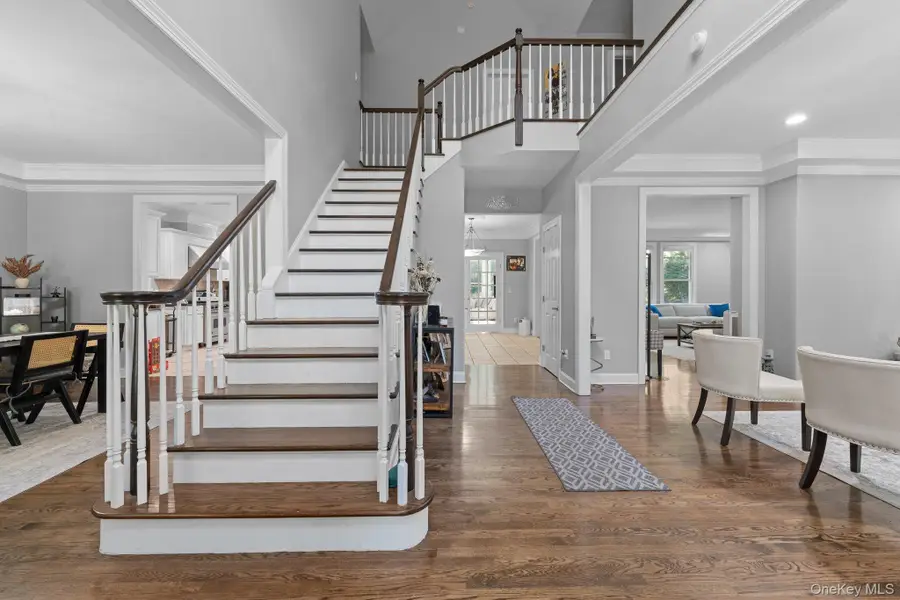 18 Watercrest Court, Head Of The Harbor, NY 11780 - Image #2