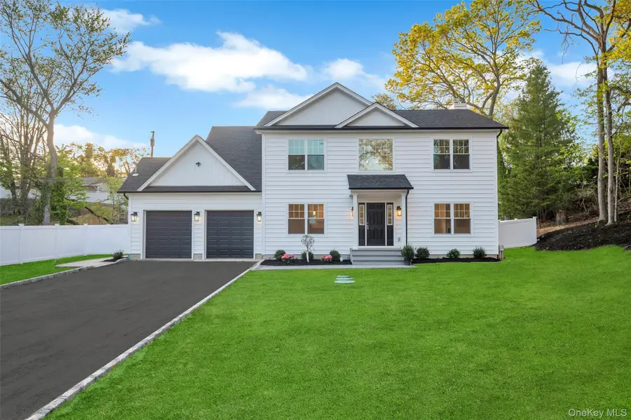 271 N Country Road, Smithtown, NY 11787 - Image #3