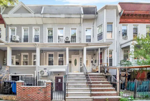 1266 Findlay Avenue, Bronx, NY 10456