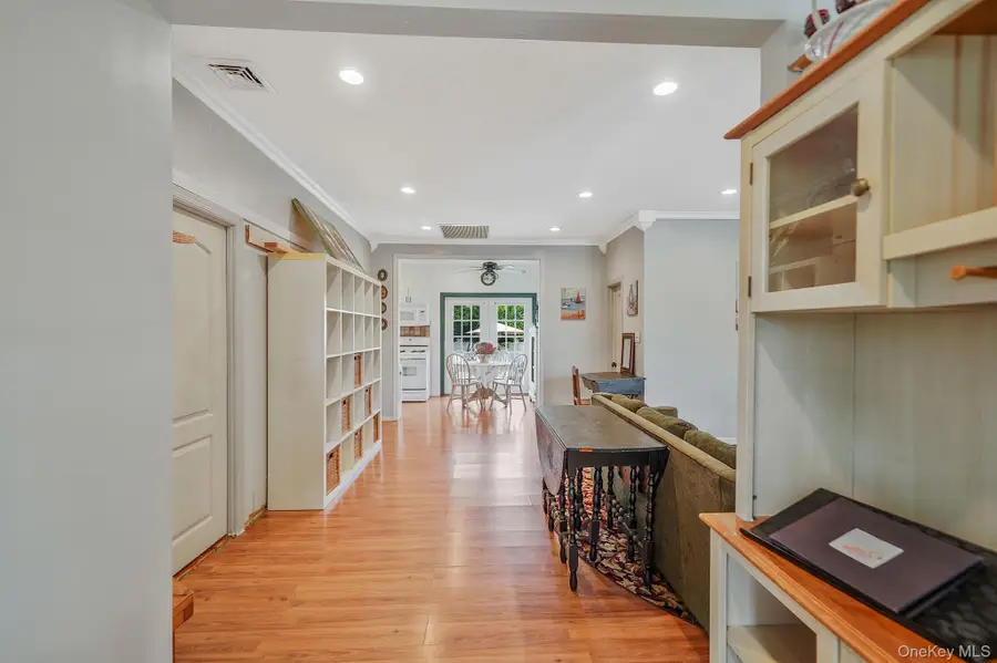 25 Patchogue Street, Patchogue, NY 11772 - Image #3