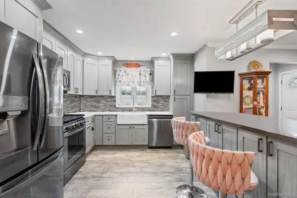 190 W Buchanan Street, Staten Island, NY 10301