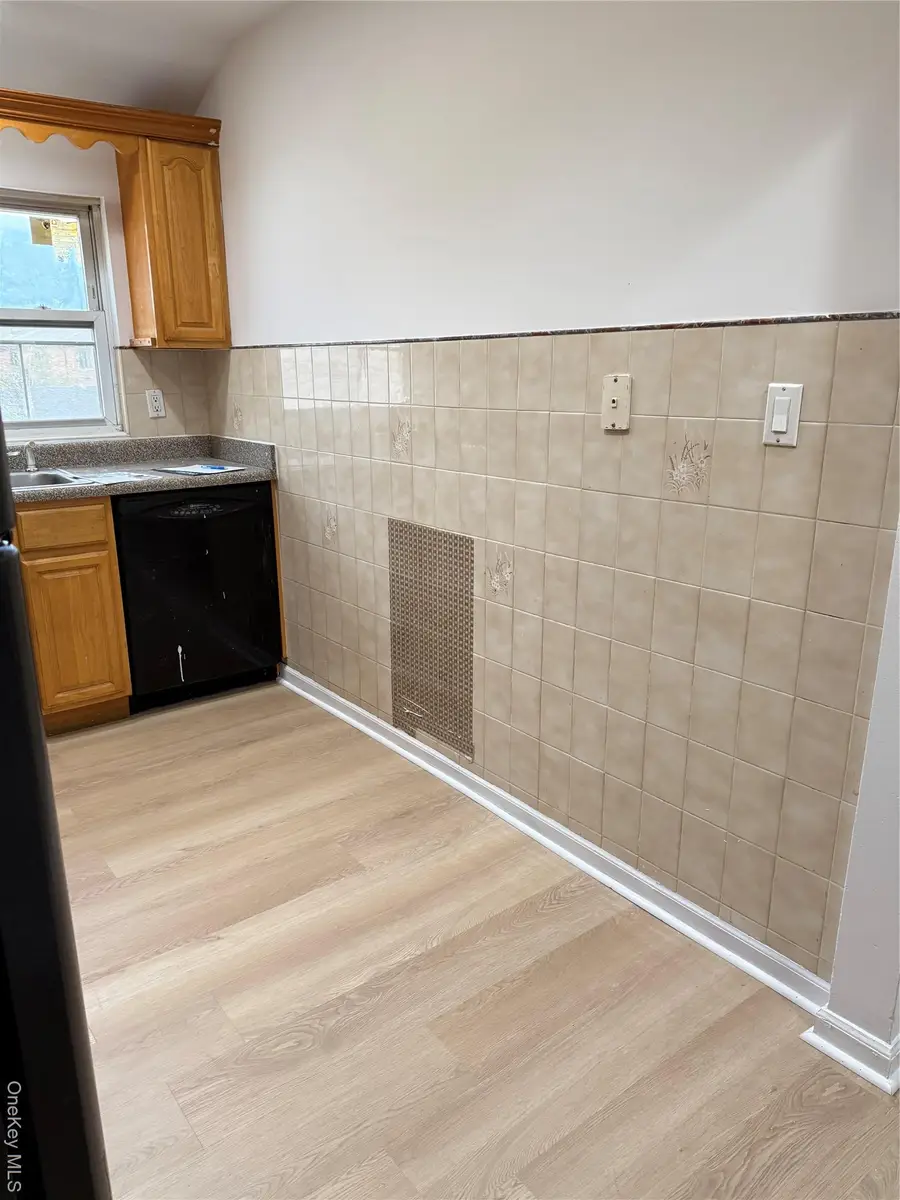 231-22 87 Avenue, Queens Village, NY 11427 - Image #3