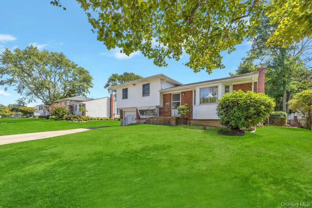 196 Haypath Road, Old Bethpage, NY 11804 - Image #1