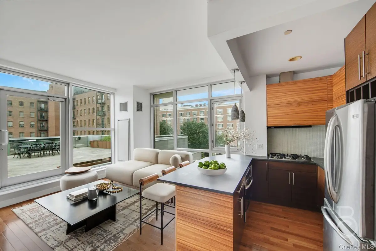 11-24 31st Avenue #3A, Astoria, NY 11106 - Image #1